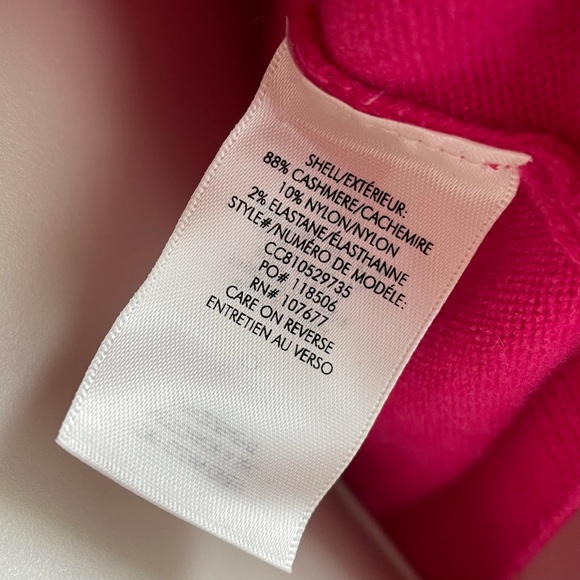 Alice + Olivia Ciara Long-Sleeve Cropped Sweater - Picture 7 of 8